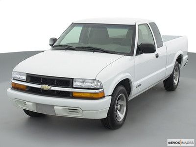 2000 chevrolet s10 xtreme extended cab pickup 3-door 4.3l