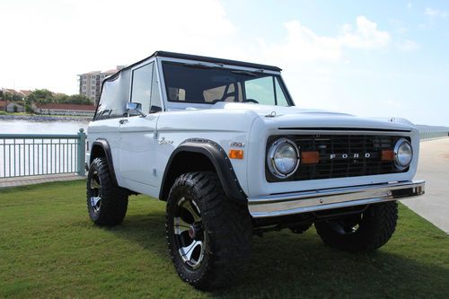 1977 ford bronco custom /air condition/dana 60/pwr disc brakes/pwr steering