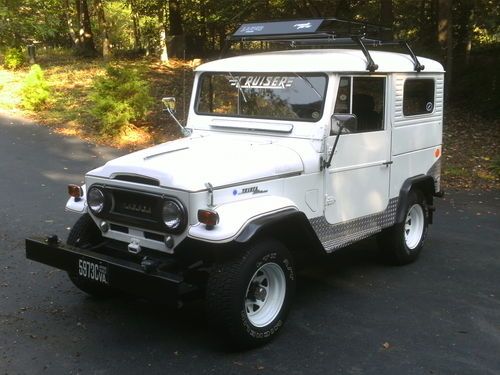 1964 toyota fj40 land cruiser, nicely restored with upgraded 1975 engine/trans