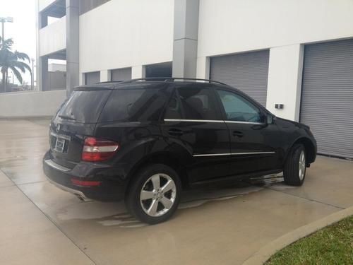 2011 mercedes ml-350 , clean title, perfect condition, sunroof, low miles