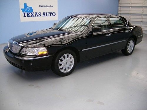 We finance!!!  2011 lincoln town car signature limited auto heated seats 1 owner