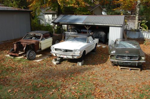 2 - 1965 1 - 1966 ford mustang convertibles 1-rebody 1-solid v8 1-v8 parts car