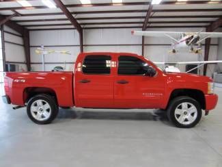 Crew cab 4x4 2 owner leather 20's super clean victory red extras loaded bargain