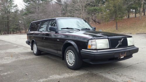 1992 volvo 240 wagon daily driver - looks &amp; drives great/well maintained