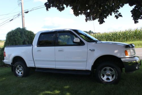 2001 ford f-150 xlt super crew white great condition! only 89,000 miles! look!