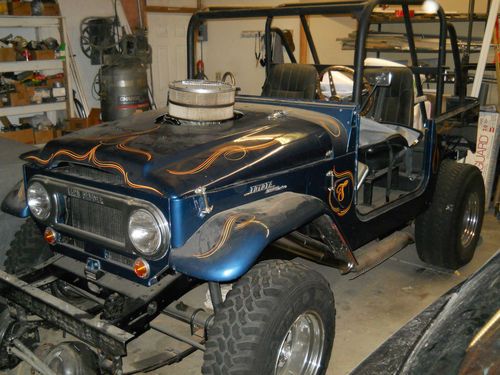 One of a kind  fj40 with high horsepower 427 chev, 4 speed, dana 60 jeep type,