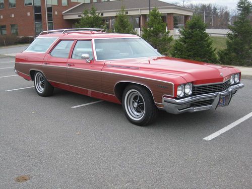 1972 buick estate wagon 3rd seat, original colors, amazing clamshell,  stunning!