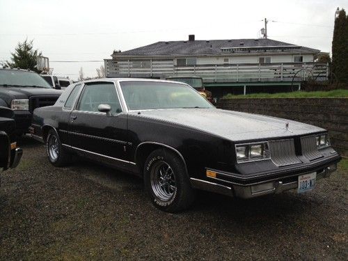 Oldsmobile cutlass 2dr clean low miles 442 options