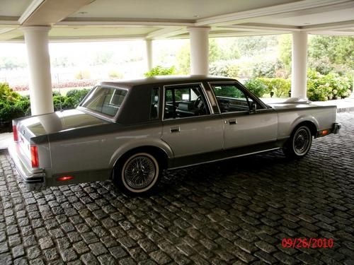 Rare 1983 lincoln town car cartier edition with very low 39,990 original miles