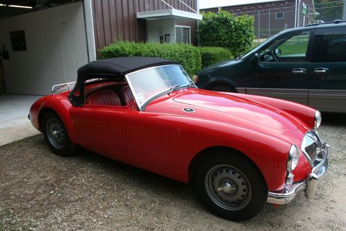 The rarest mga ever made 62 mk2 dlx roadster, 1 of only 333 made