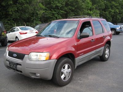 2001 ford escape xlt runs well  sunroof  a/c cold