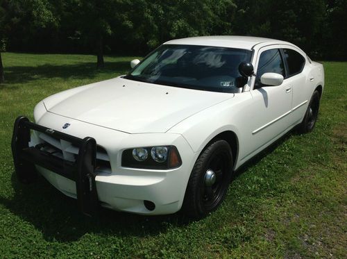 2010 ** loaded ** police package v6 charger