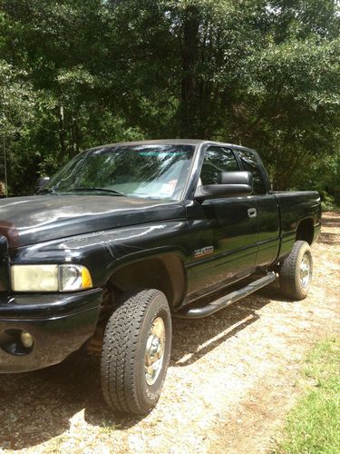 2002 dodge ram 2500 turbo diesel, 4 wd extended cab
