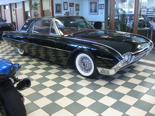 1962 ford thunderbird slight custom lots of $$$ invested