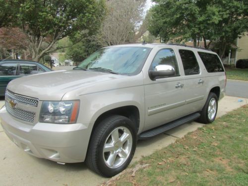 2008 chevy suburban with tan leather interior