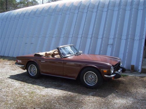 1976 triumph tr-6,  convertible with over drive rust free fl car make offer now