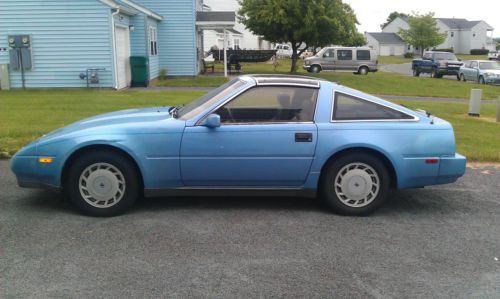 Blue nissan 300zx coupe