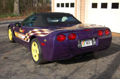 1998 chevrolet corvette pace car convertible, the leather smells so good!!!