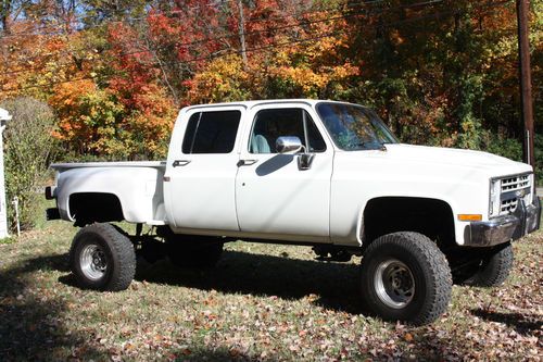 Lifted 86 chevy k3500