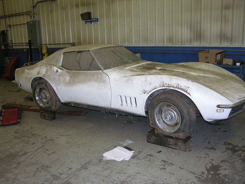 1968 barn kept corvette t-top for restoration