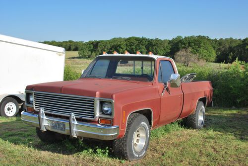 1976 gmc long wide bed, 2nd owner, never wrecked, v/8, automatic