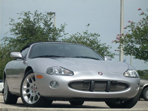 Xkr convertible 4.0 supercharged, platinum/charcoal, desirable and beautiful!!!!