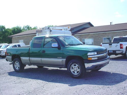 1999 chevrolet k1500 4x4 ext. cab z-71 p/u 1-owner 63k act. mi. from an "estate"