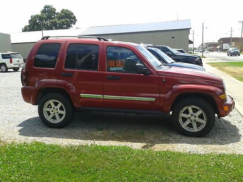2005 jeep liberty limited, 4x4, sunroof, heated leather seats, excellent shape!!