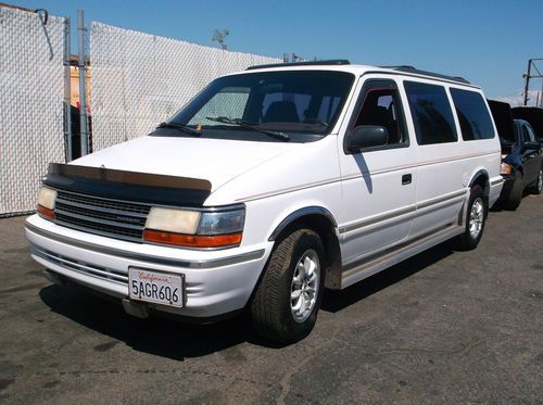 1992 plymouth voyager, no reserve