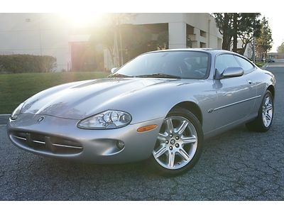 2000 jaguar xk8 coupe 4.0l v8 silver with blk int leather alloys extra clean