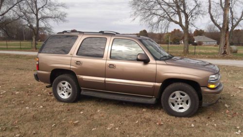 2004 chevrolet tahoe 4x4chevy one ownerleather low miles