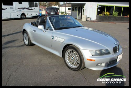 2001 bmw z3 3.0 roadster. sport and premium package. 5 speed manual excellent.