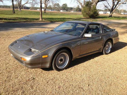 No reserve auction - 1987 nissan 300 zx "turbo" automatic - nice clean car -