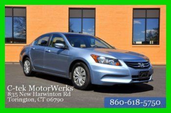 2011 2.4 lx one owner *clean carfax* 4cyl* no reserve!!