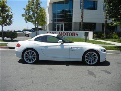 2013 bmw z4 convertible sdrive35i alpine white / red leather 1,200 miles loaded