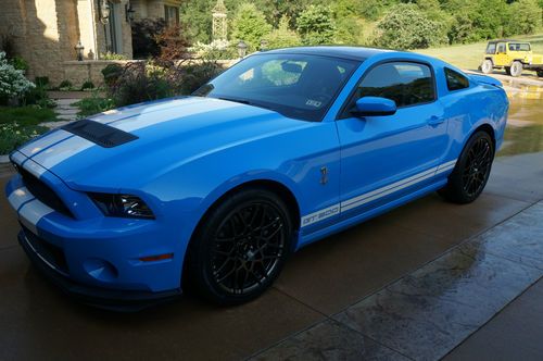 2013 ford mustang shelby gt500 coupe 2-door 5.8l 6 speed grabber blue 493 miles