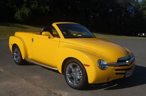 2004 chevy ssr roadster 6,300 miles slingshot yellow chrome wheels perfect shape