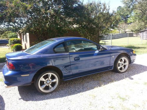 1997 ford mustang base coupe 2-door 3.8l