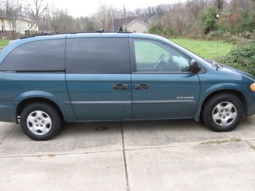 2001 dodge grand caravan se with 3rd row seat- 3.3: 6 cylinder teal green