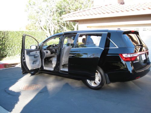 2012 honda odyssey touring elite mini passenger van 4-door 3.5l jet black