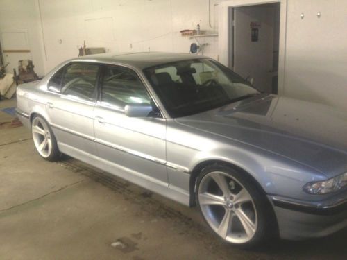 1997 bmw 750 ilp with bullet proof package. super clean garage kept.