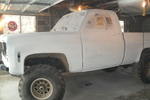 Lifted 1977  chevrolet 4x4 short wheel base on 36&#034; tires