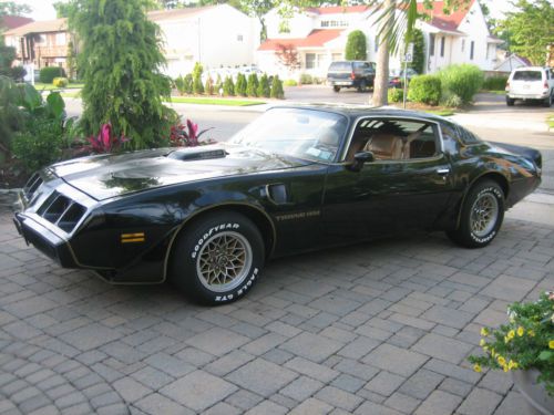 1979 trans am t/a 6.6 400 4speed black &amp; gold $11700 reserve ws6 w72 not bandit
