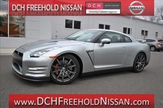 2012 silver gtr premium 3.6 6 cylinder leather alloy wheels brembo brakes