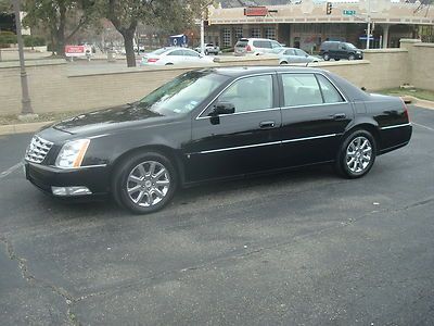 2008 cadillac dts luxury! 1 owner  navigation!  heated and cooled seating! nice!
