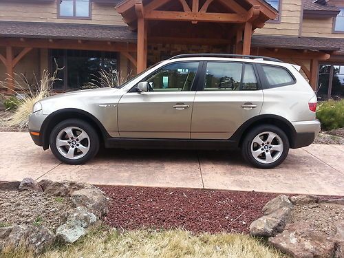 2007 bmw x3 3.0si sport utility 4 door, one owner, low miles, 6sp manual