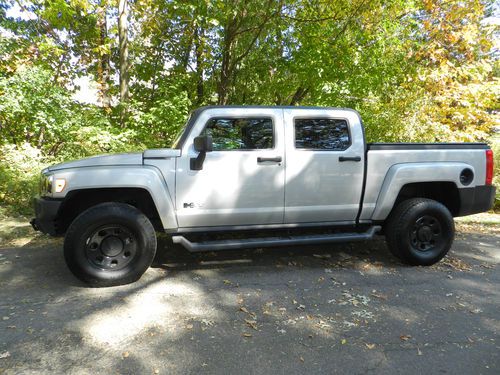 2010 hummer h3t, low miles