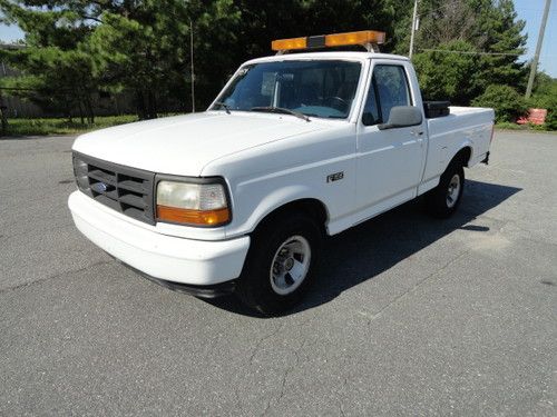 1996 white ford f-150 pickup truck with lightbar one owner