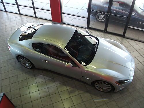 2009 maserati grand turismo loaded 1-owner private party low reserve must see !