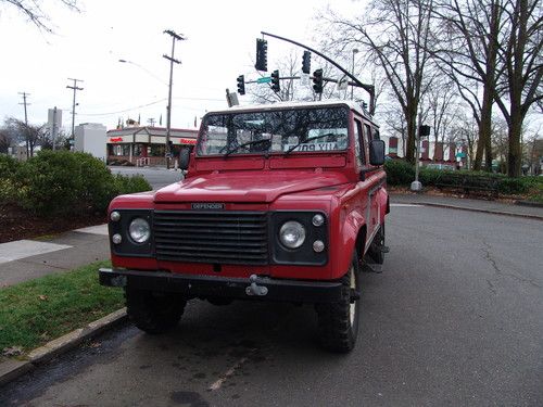 1988 land rover defender 110 csw looks/ runs nice new interior v8 project/driver